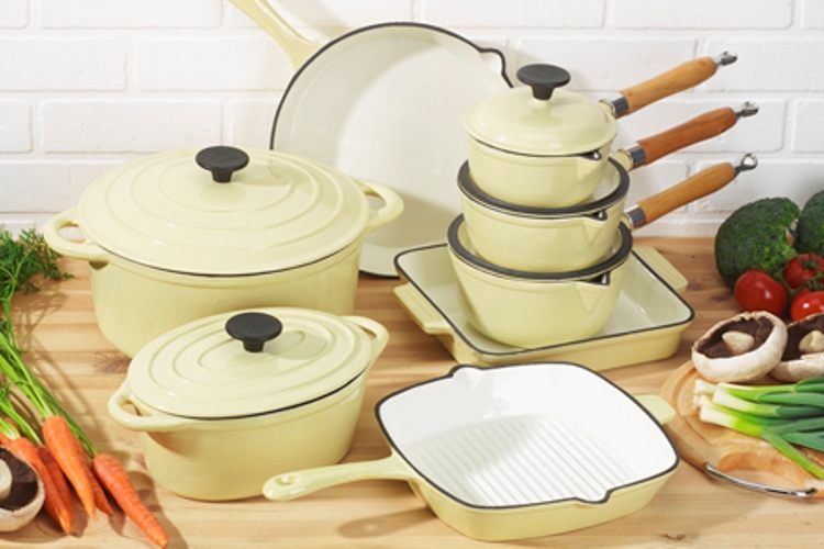 Cast iron cooking potsSuitable for use on gas, ceramic, electric, induction, halogen cooker tops and ovensAvailable in AlmondThese heavy duty cast iron kitchen pots and pans are designed to heat food evenly for maximum taste. Enamelled interiors make