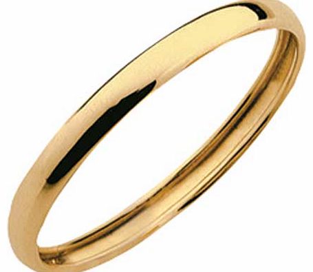 D shape rings have a rounded surface which lies flat to the surface of the finger. Rolled edge D-shape wedding ring. Width of ring 2mm. Available in sizes M. EAN: 1095069.