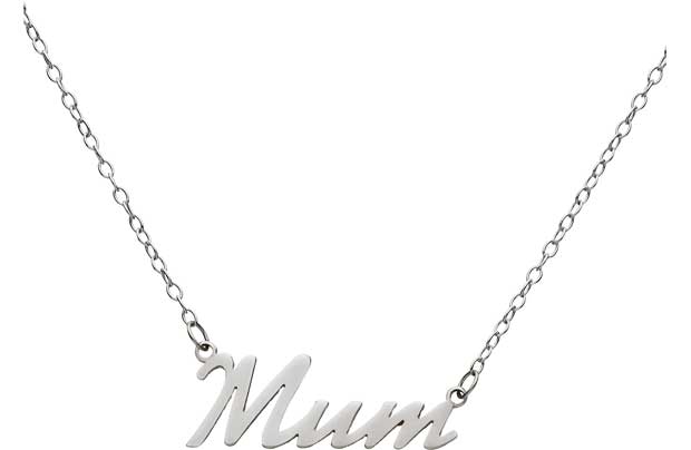 Show your mum you care with an elegant necklace. This lovely piece of jewellery has been crafted from 9ct gold and a pendant