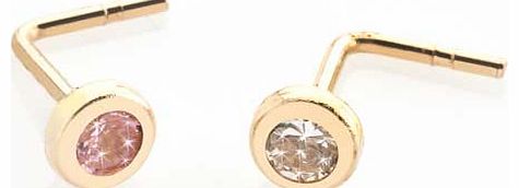 Bring some colourful glamour to your stud collection with this 9ct gold rubover 2 pack. Choose from a white cubic zirconia stud or an pink cubic zirconia. both of which are gold plated. Made from 9ct yellow gold. Cubic zirconia set. Length of bar 4mm