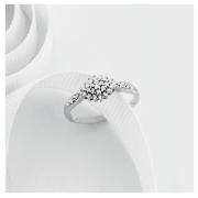 A 9 carat white gold diamond cluster ring featuring 27 single cut diamonds. This ring is a stunning 
