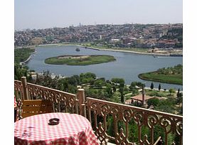The Mosque and Mausoleum of Eyup Sultan plus a cable car trip to Pierre Loti Coffee House are two of the highlights on this Golden Horn excursion.
