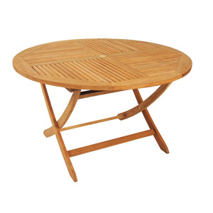 Ideal on the patio or in the garden - ideally amongst a set of six teak carvers or chairs - this qua