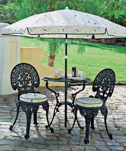 Green cast aluminium and iron.Round table and high back chairs.Table legs removable for storage.Can 