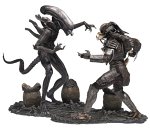 Alien And Predator Box Set- McFarlane Toys