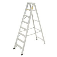 Top step height 2m (6ft 8), Robust construction id