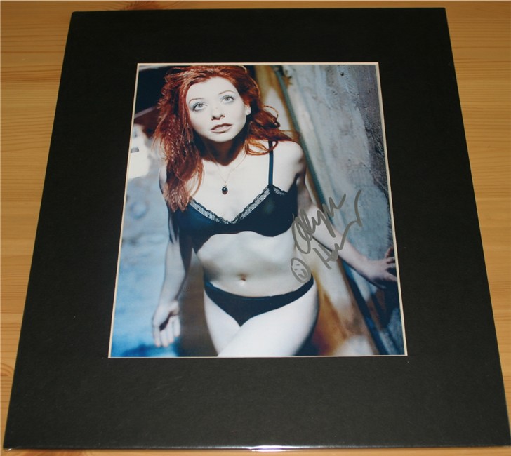 ALYSON HANNIGAN SIGNED PHOTO - MOUNTED TO 14 x