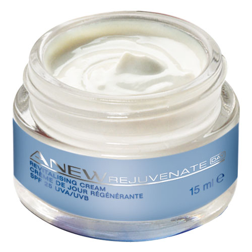 Unbranded Anew Rejuvenate Day Cream - Trial Size
