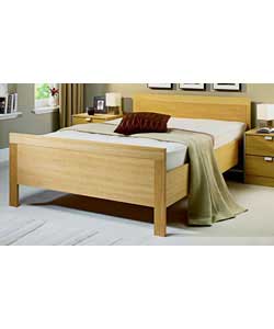 Oak veneer frame. Size (W)143, (L)197.6, (H)80cm. Includes memory mattress. Packed flat for home ass