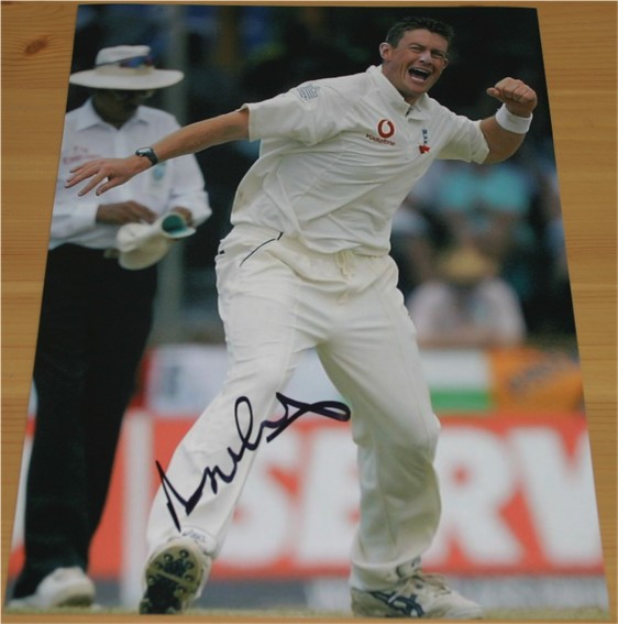ASHLEY GILES HAND SIGNED 10 x 8 INCH PHOTO