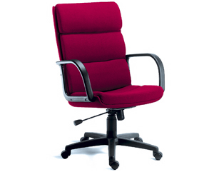 High back executive armchair. 3 pillow cushioned backrest for maximum comfort . Deep cushioned seat.