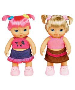 Toddler styled Twins with crazy cool hair colours. Fashions are cutting edge and sassy.The perfect