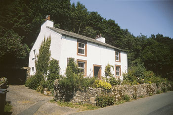 Unbranded Bankside Cottage