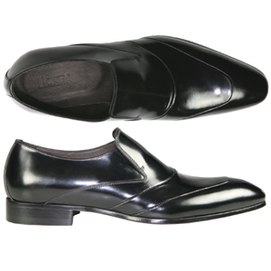 An unusual loafer from Jones Bootmaker. Features curved seams down the toe, concealed elastic gusset