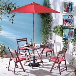 Oiled finish patio set comprises a 70 cm square table with whole for parasol and four folding