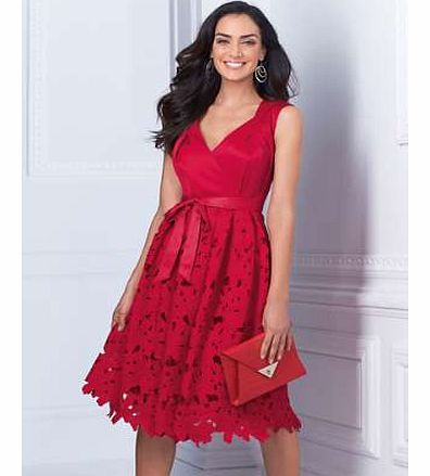 Crushing on all things girly and glamorous, this timeless style prom is chic and sophisticated. Matt satin body with self fabric tie waist belt and stunning intricate lace skirt. Simply gorgeous. Dress Features: Dry clean Bodice: 89% Polyester, 9% Vi