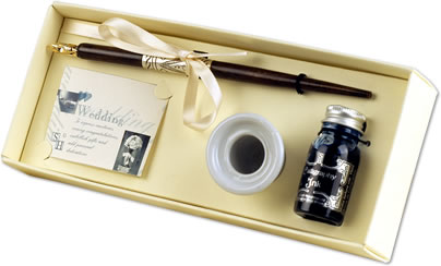 This beautiful wedding calligraphy set contains a beautiful pen to enable any budding or experienced