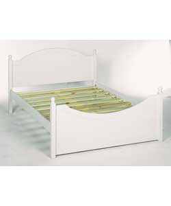 Attractive and sturdy white-washed pine storage bed. 2 full-length drawers on castors. Size