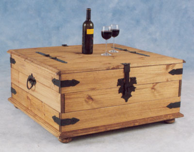 This wonderful mexican chest from our Corona range will hide a multitude of sins. Finished in