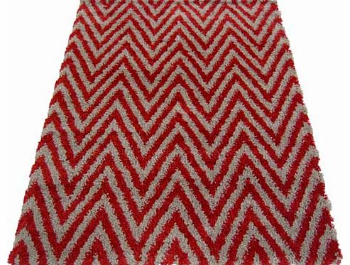 Add warmth to any living area with this luxurious deep pile. soft touch Chevron Shaggy rug. Hardwearing. colourfast and stain-resistant. it is suitable for all areas of the home. No specialist cleaning is required; simply surface shampoo to remove an