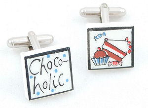 Show your love for all things chocolately with these white cufflinks featuring the phrase `Chocoholi
