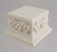 Classically Inspired 1:12 Scale Miniature Plinth