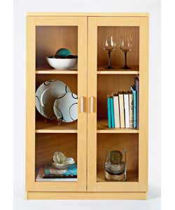 Size (H)122.5, (W)80, (D)39.3cm.Particle board.Beech effect.2 glass display doors.2 internal shelves