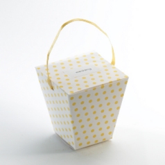 Unbranded Cream With Gold 4 Chocolate Dotty Box