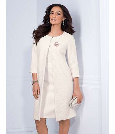 Our lovely summer coat with lace panel detailing to the front and three-quarter sleeves is simply elegant. Its perfect for summer parties teamed with one of our gorgeous dresses. Coat Features: Dry clean 60% Polyester, 35% Viscose, 5% Elastane Lining