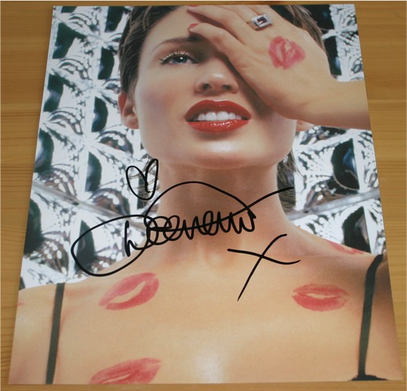 DANNII MINOGUE HAND SIGNED 10 x 8 INCH COLOUR