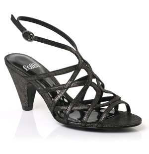 Metallic sandal with crossover straps and buckled ankle strap detail. The Darwin sandal has a medium