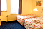 The De Gerstekorrel Hotel Amsterdam is a typical Amsterdam property with a superb location right beh