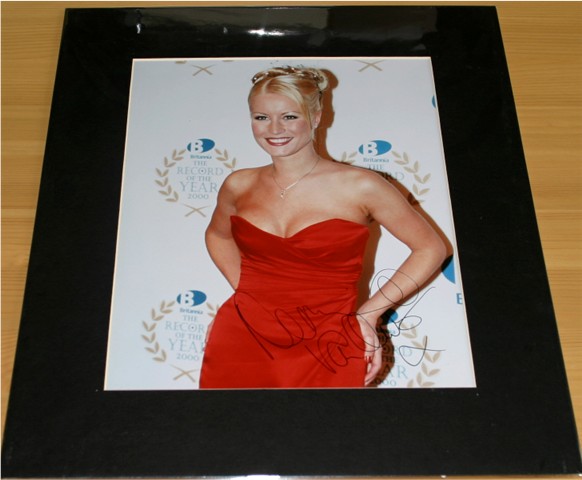 DENISE VAN OUTEN HAND SIGNED and MOUNTED PHOTO -