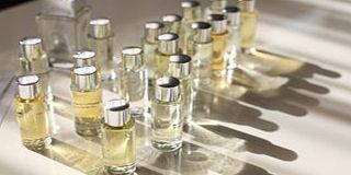 Unbranded Design Your Own Perfume Gold Experience for Two
