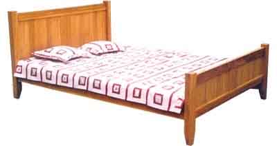 This contemporary oak double bed comes from our Wealden range. It is beautifully designed with