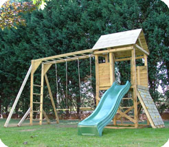 Everything a child could wish for in a climbing frame. A tower with a great play deck, a climbing