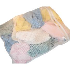 1x Net Laundry Bag 50x40cm  We always recommend washing E-cloths in a net laundry bag to stop the cl