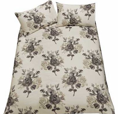 This Eliska Duvet Cover Set brings a stylish edge to any bedroom. This duvet cover set includes a duvet cover and 2 pillowcases. Set includes 1 duvet cover and 2 pillowcases. Machine washable. Made from 50% polyester and 50% cotton. Suitable for tumb