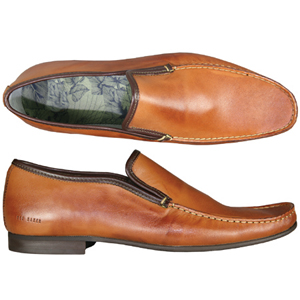 A stylish loafer from Ted Baker. With twin elasticated gussets, square toe,branded detail at the hee