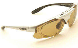 Interchangeable polarized sunglasses complete with three easy change lens colours to suit several li