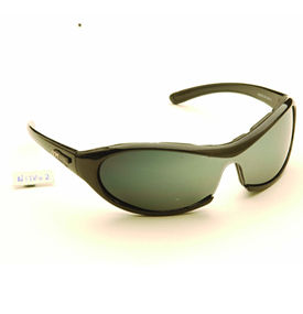A distinctive comfort style with shatterproof polycarbonate lens and EVA cushioned inlay.Black metal