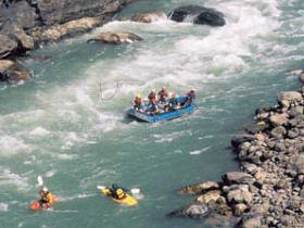 Unbranded Family kayaking and rafting holiday in Nepal