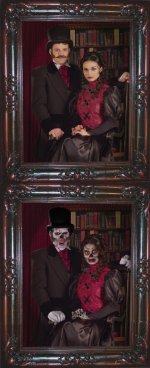 Unbranded Fancy Dress Costumes - Hallow`en Haunted Lenticular Picture COUPLE