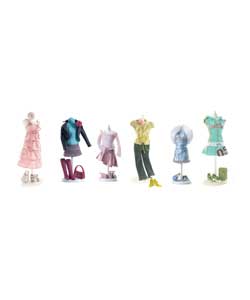 The ultimate mix n; match fashion play. Includes over 20 fashion pieces. For ages 5 years and over