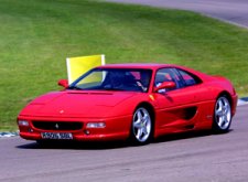 Experience 3 laps in one of our Ferrari