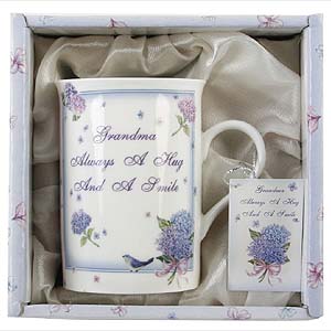 This fine bone china Grandma mug is a great gift to show how much you care. Makes a wonderful gift f