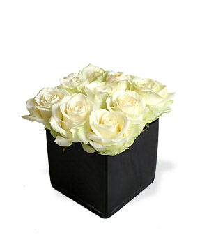 Unbranded Finest Bouquets - White Roses cube
