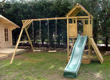 Manufactured in England, the Fort Adventure Plus MKII is a great climbing frame which is perfect