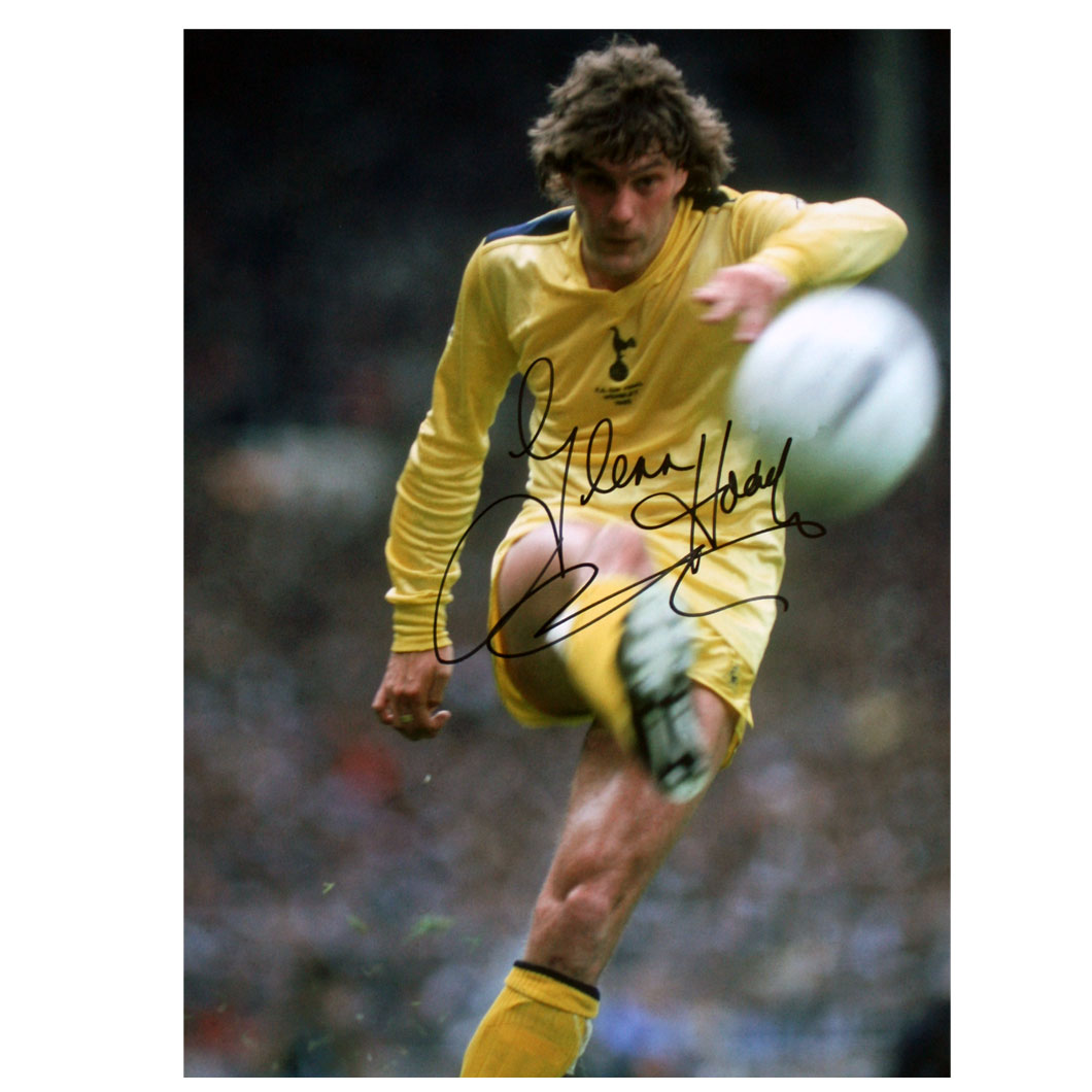 Unbranded Glenn Hoddle Signed Photo - In Action in the 1982 FA Cup Final