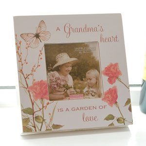 Unbranded Grandmas Heart is a Garden of Love Photo Frame